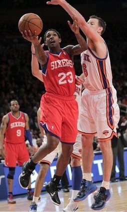 疑为年轻一 疑为年轻一