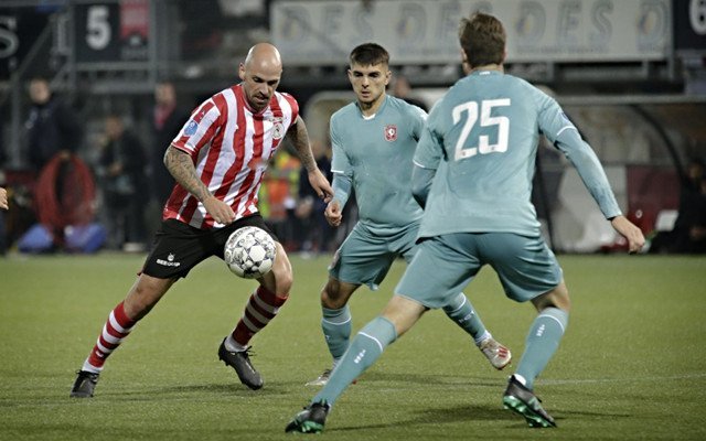 而主教练波 而主教练波