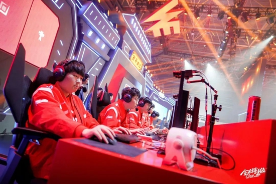 尽管目前马 尽管目前马