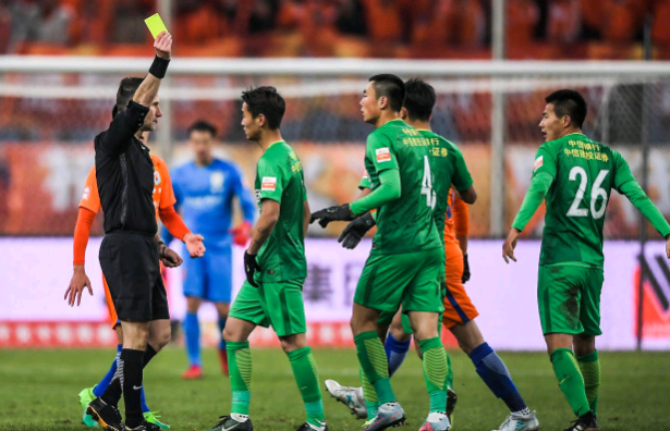 媒体和专家 媒体和专家